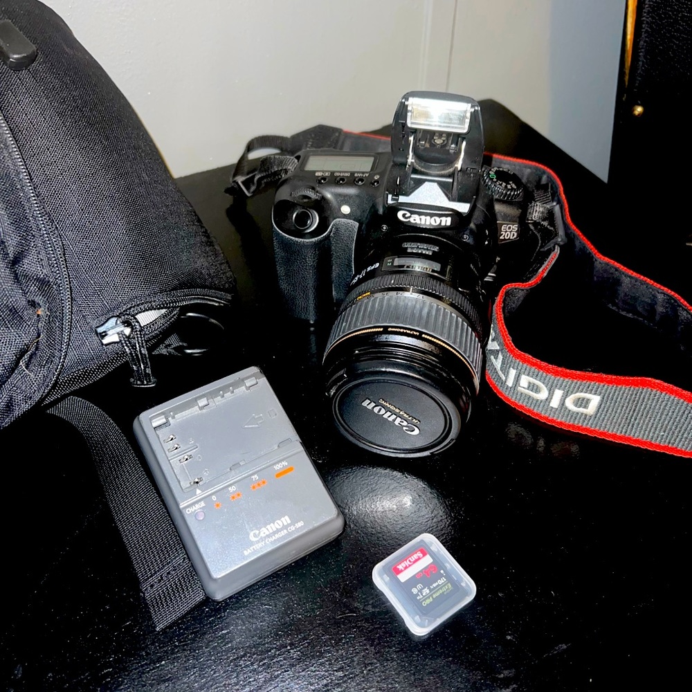 Canon Camera!! GREAT condition…only selling because I got an upgrade